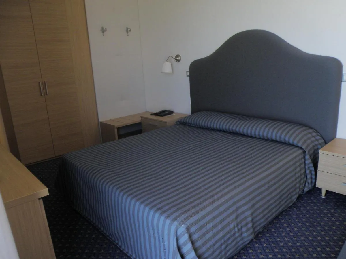 Hotel Delle Nazioni Lido di Jesolo 4*,