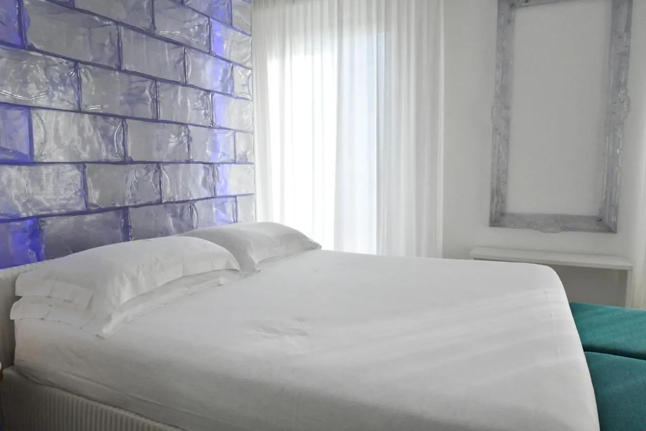 Hotel Delle Nazioni Τζεσόλο Λίντο 4*,
